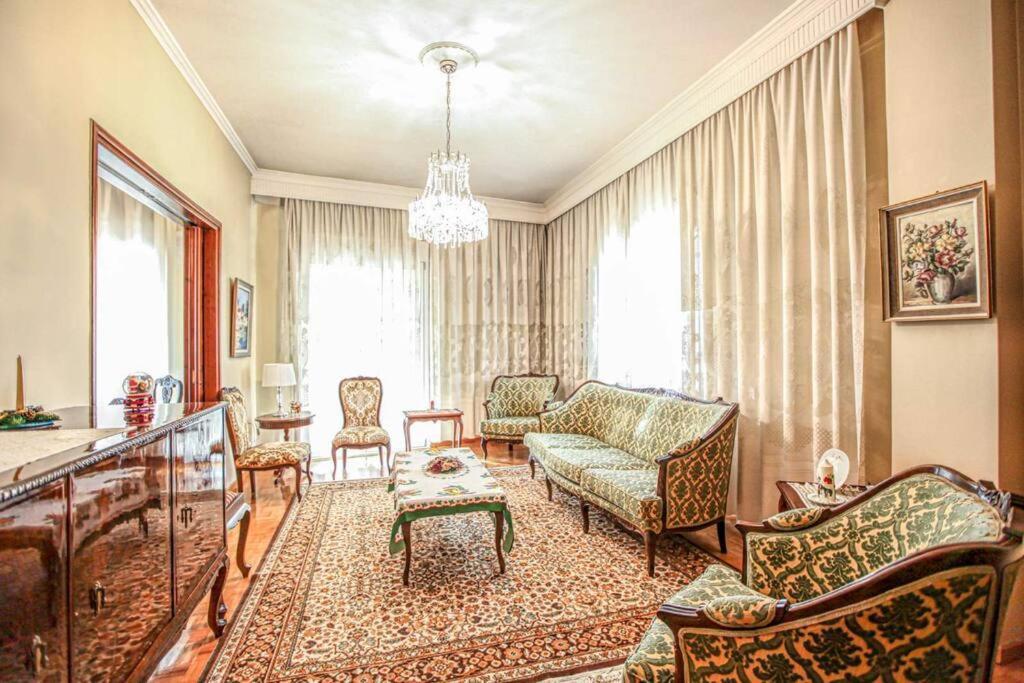Nicolas Home Tríkala Kültér fotó
